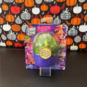 Cave club Dino, baby crystals